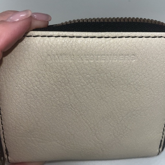 Aimee Kestenberg creamy White Textured Zip around Brixton Wallet / preowned - Picture 2 of 9